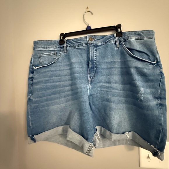 Ava & Viv Pants - Ava & Viv Light Blue Jean Shorts